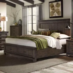 Thornwood Hills Storage Bed